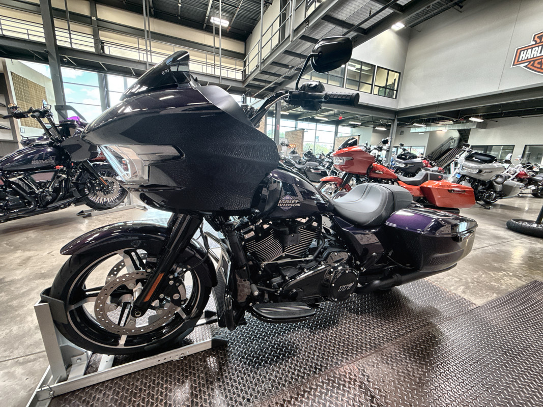 Road Glide®