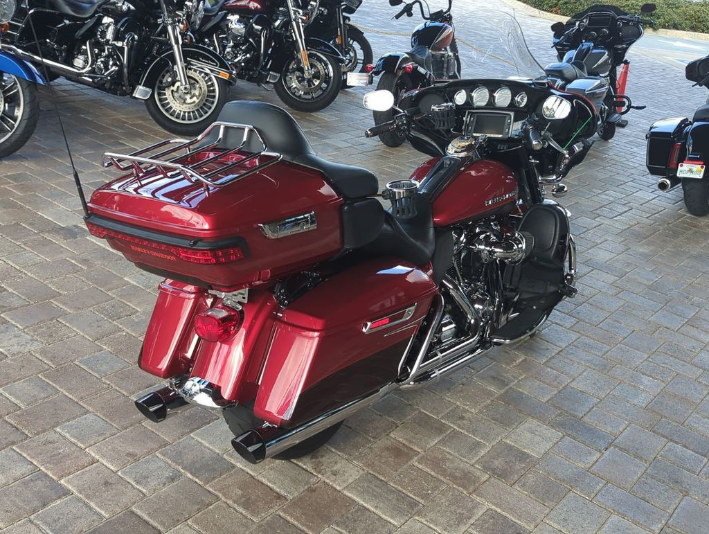 	Electra Glide® Ultra® Limited Low