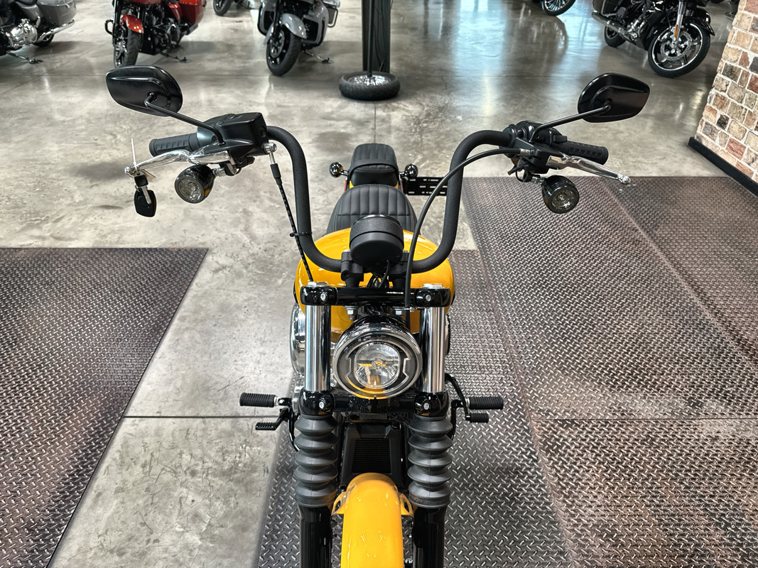 Street Bob®
