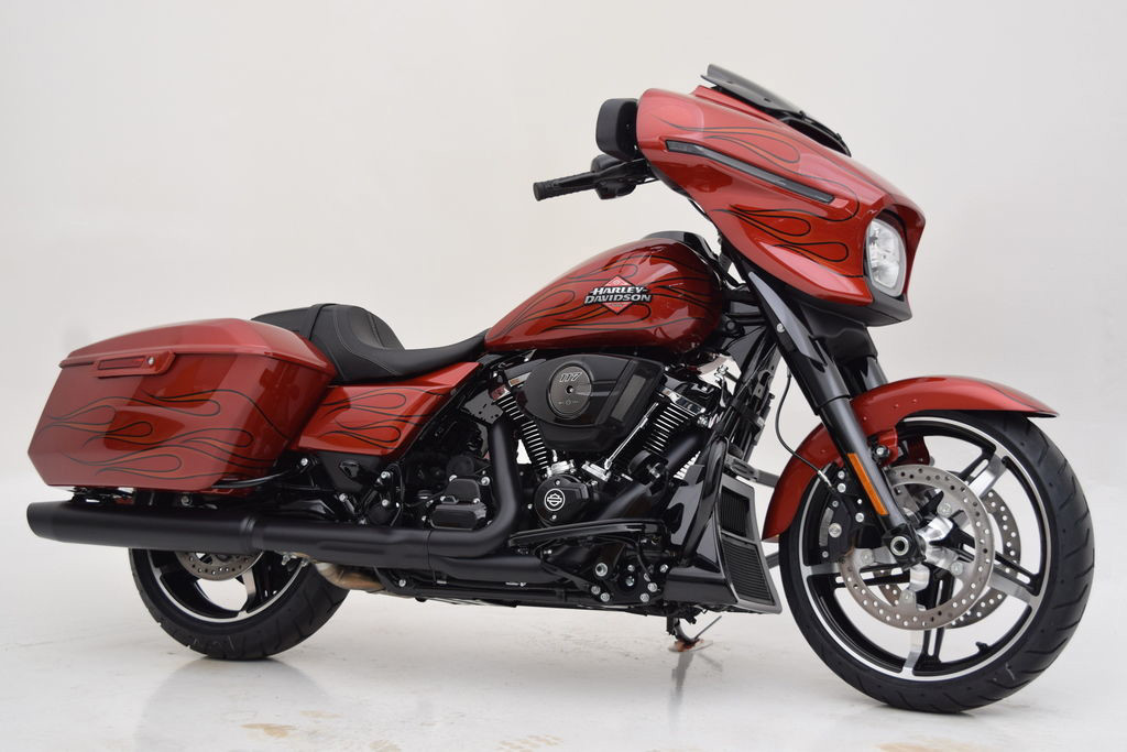Street Glide®