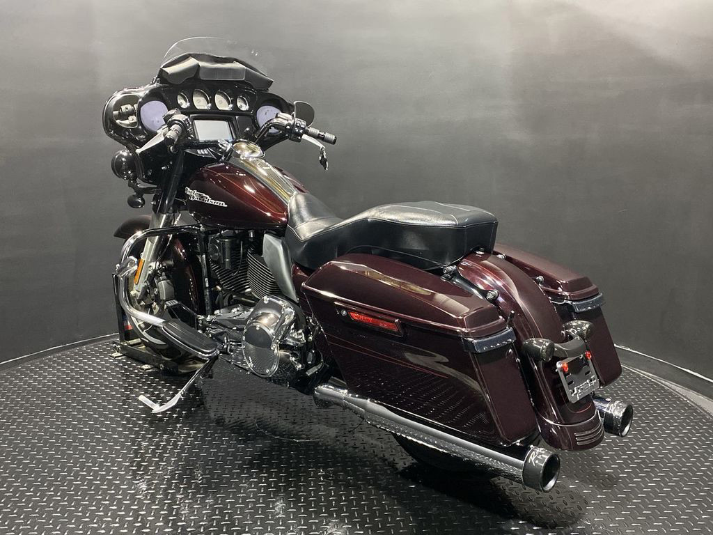 Street Glide® Special