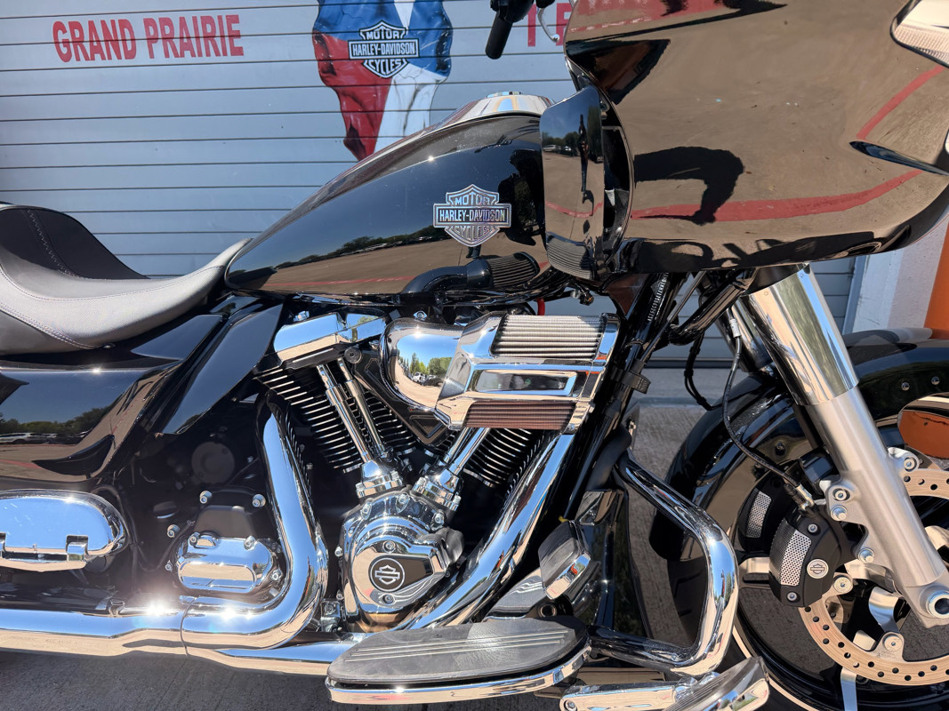Road Glide®