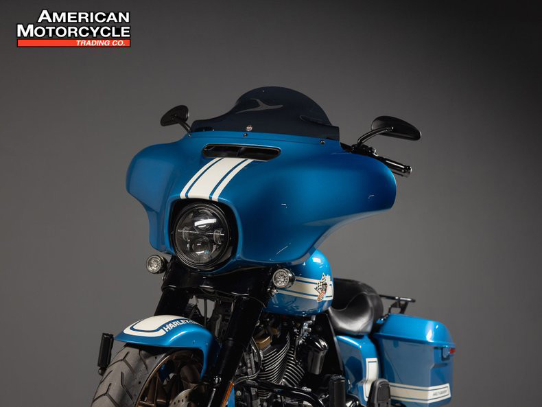 Street Glide® ST