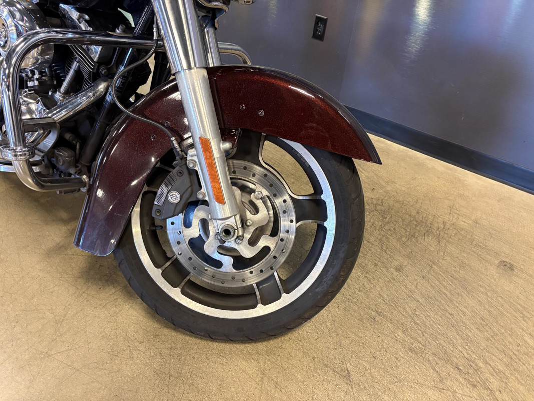 Street Glide®