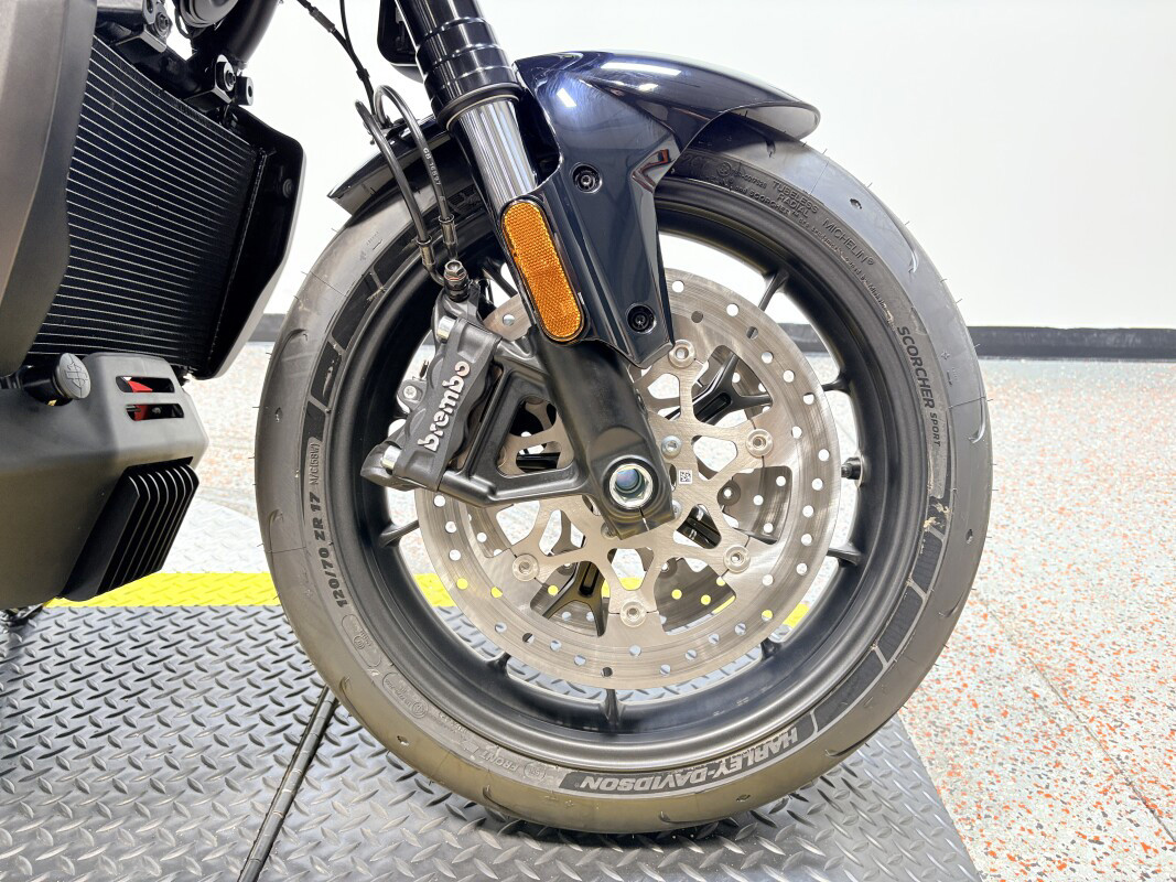 Pan America® 1250 ST