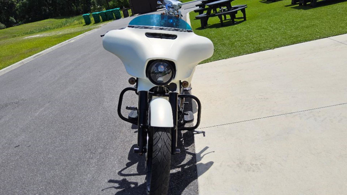 Street Glide®