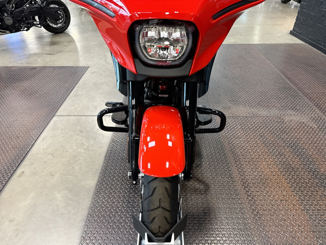 Street Glide®