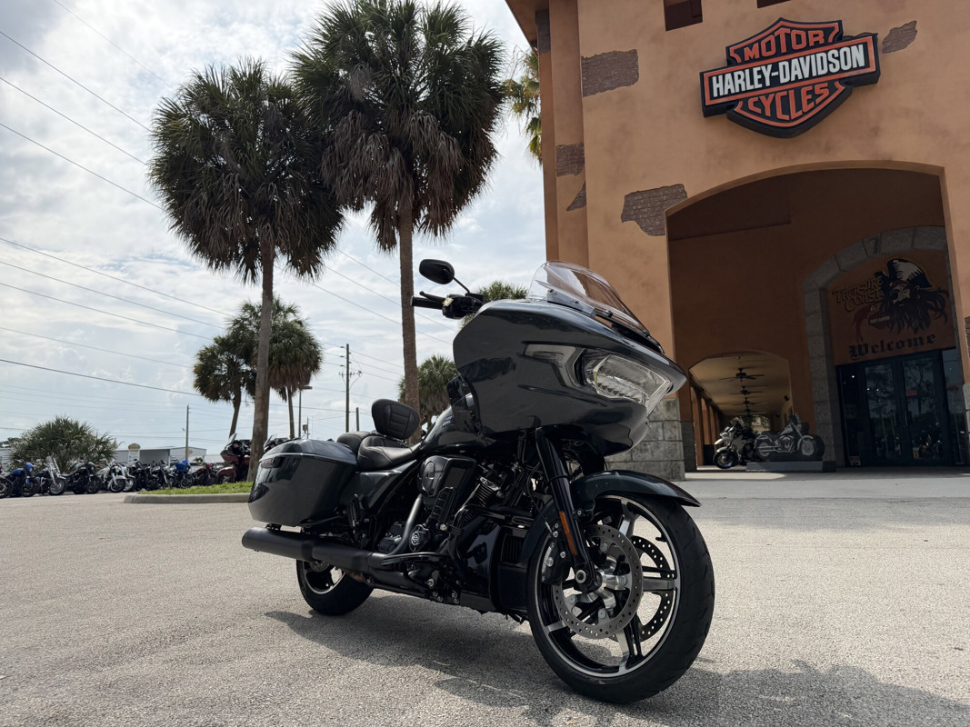 Road Glide®