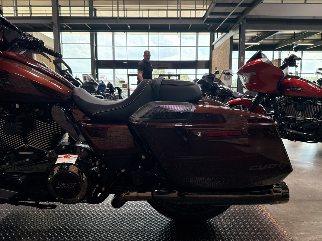 CVO® Street Glide®