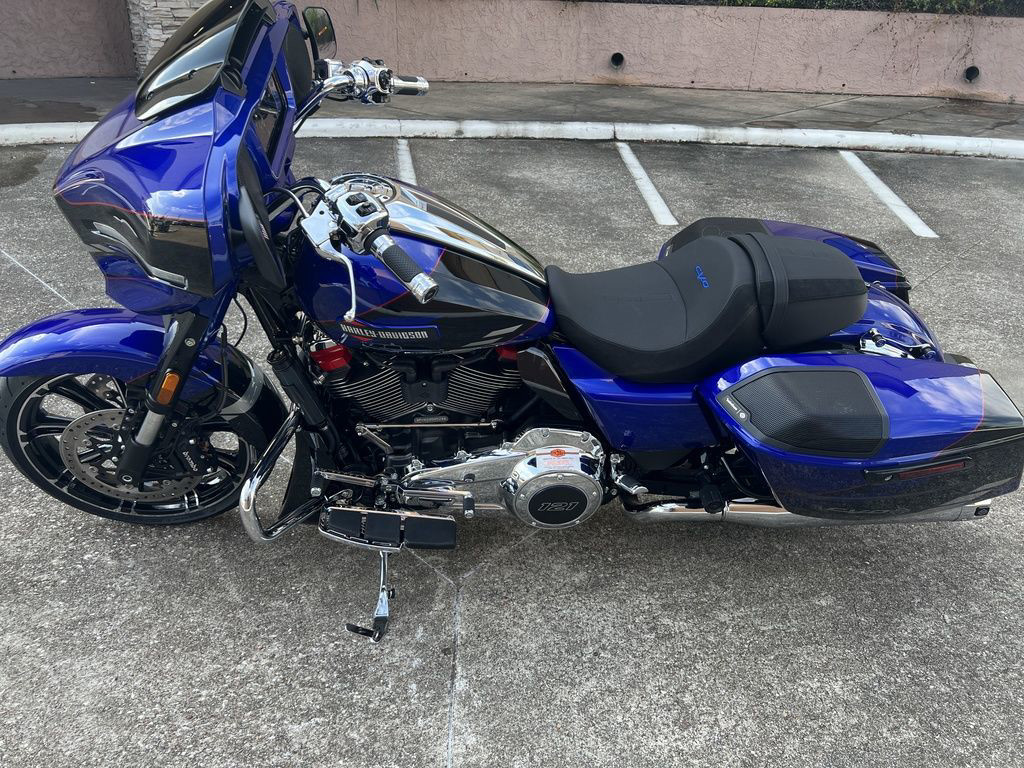 CVO® Street Glide®