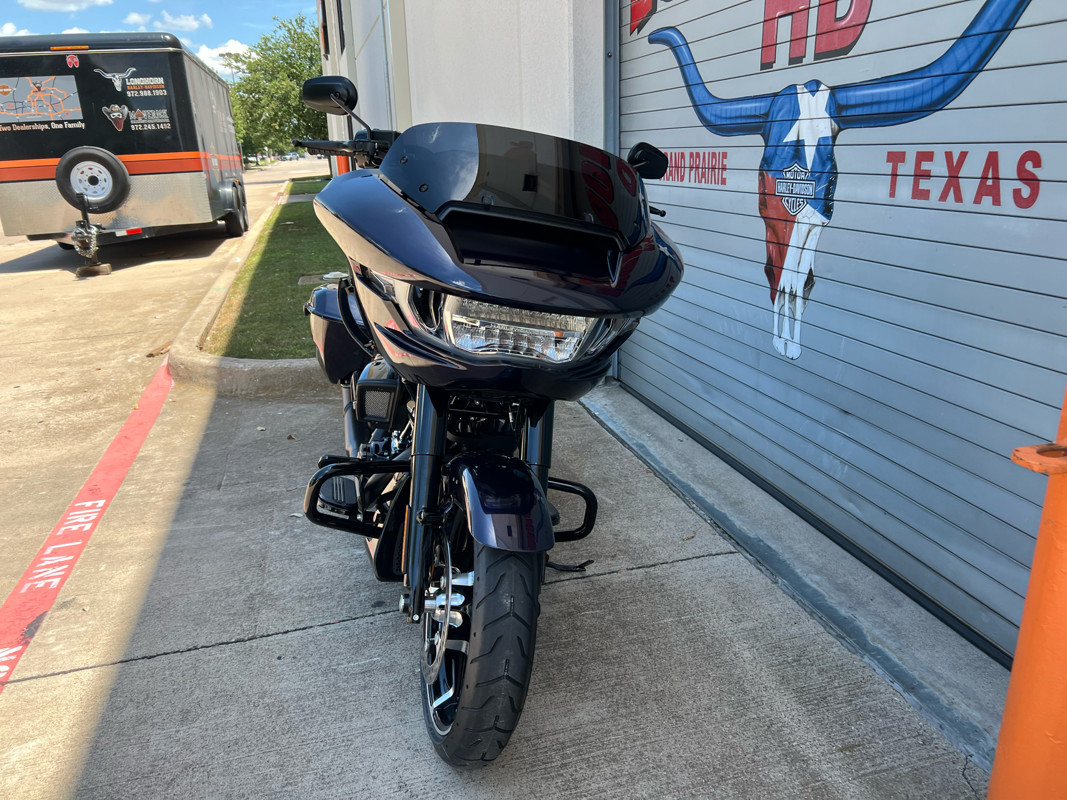 Road Glide®