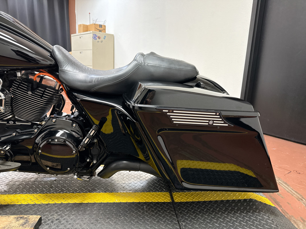 Road Glide® Custom