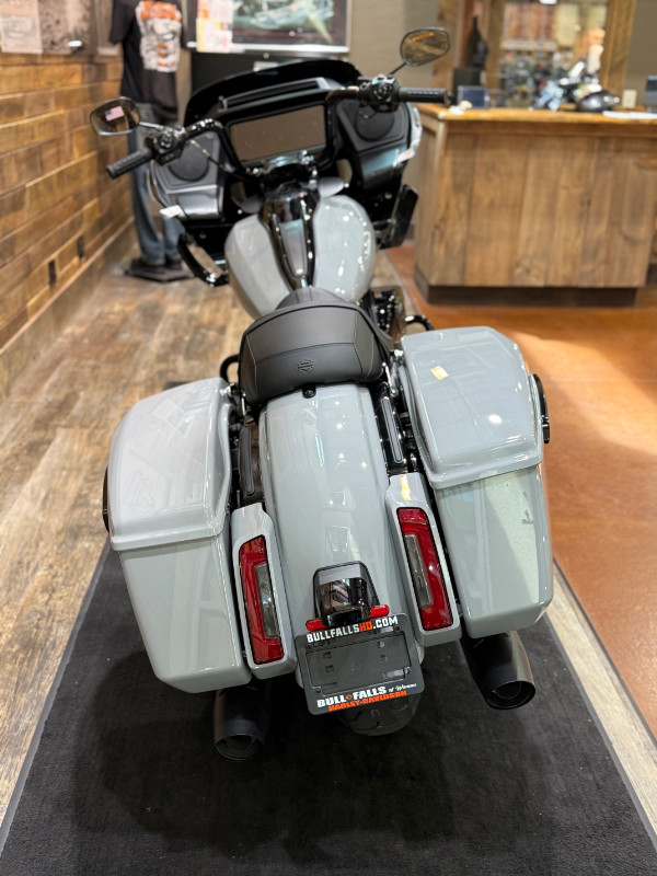 Road Glide®