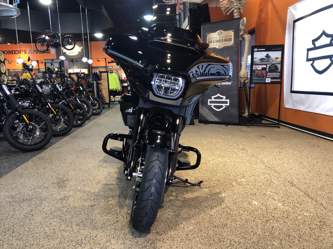 Street Glide®