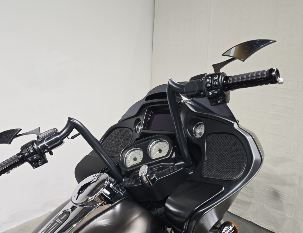 Road Glide®