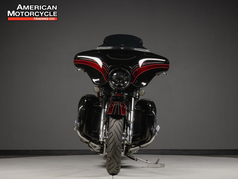 CVO™ Street Glide®