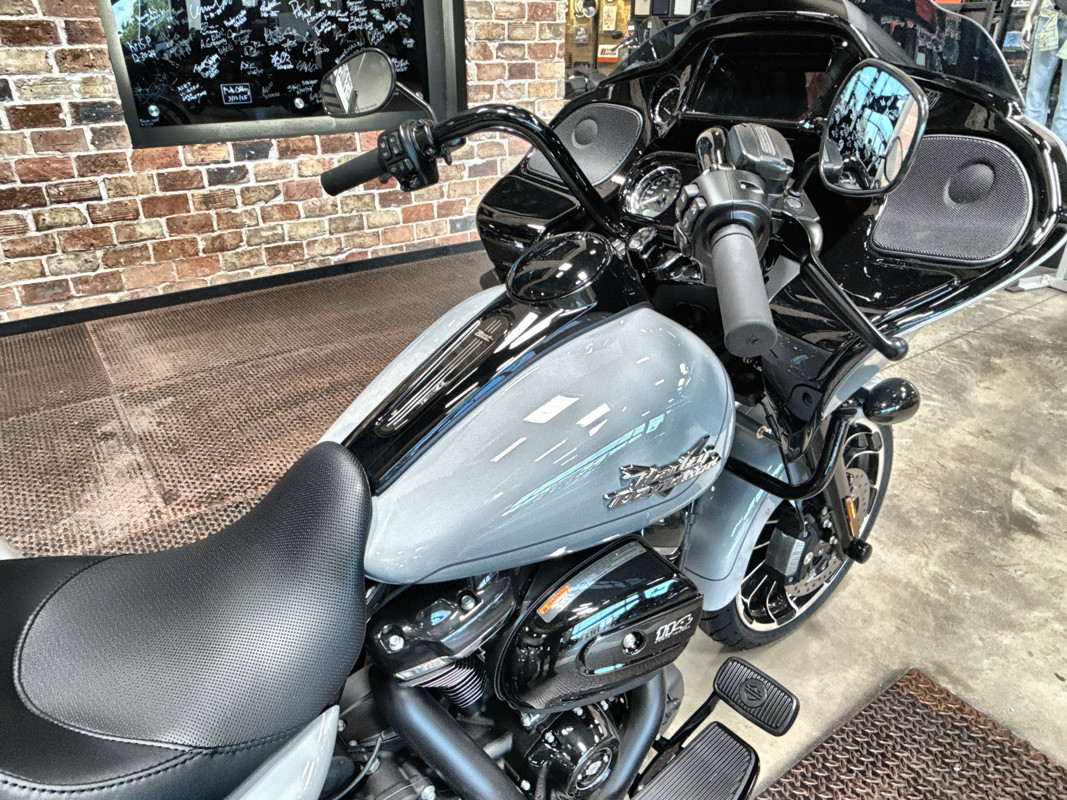 Road Glide® 3