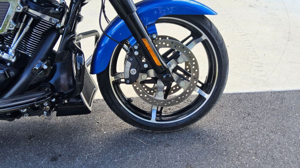 Road Glide®