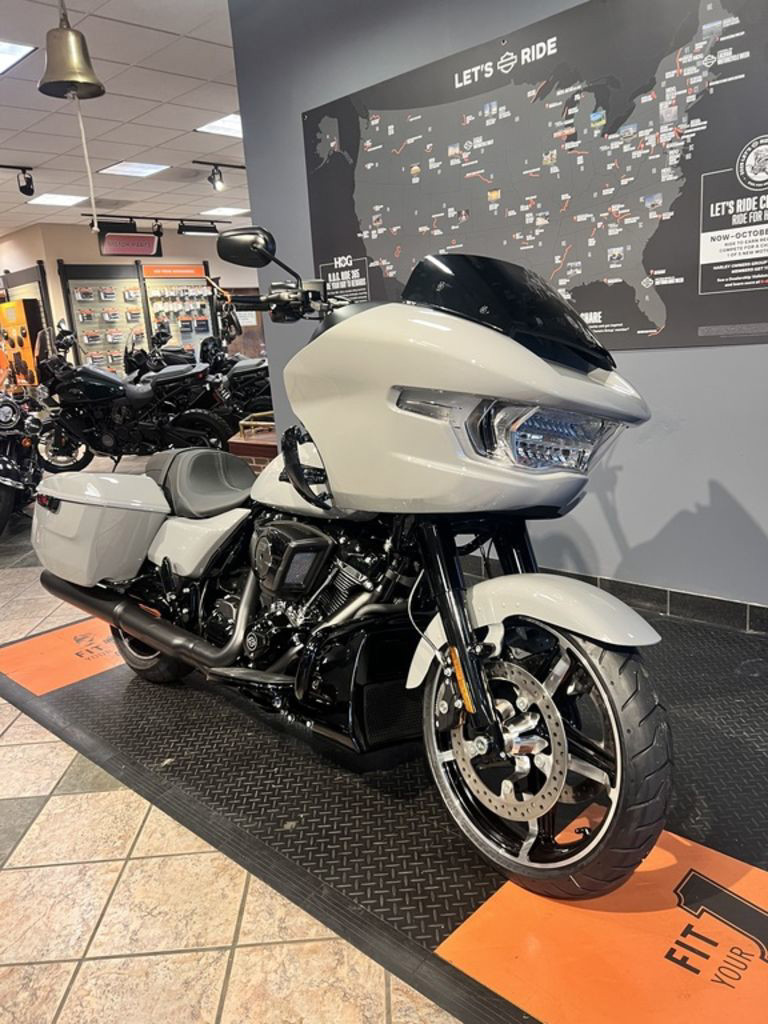 Road Glide®
