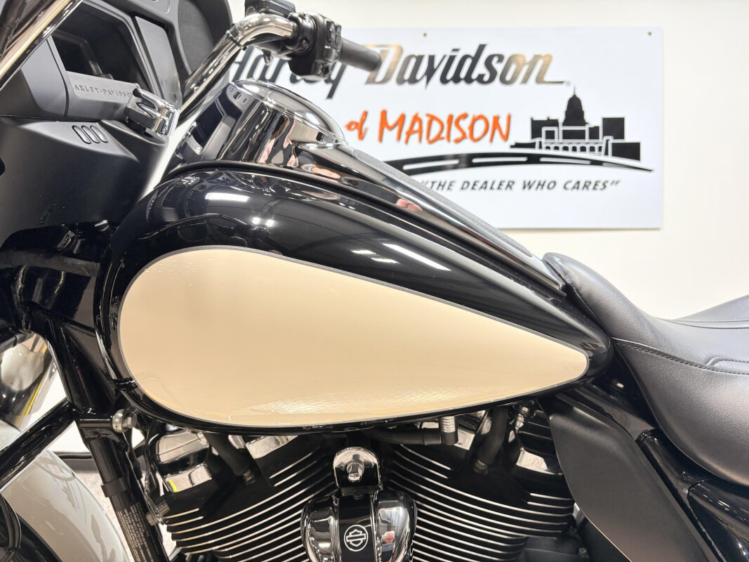 Electra Glide® Police