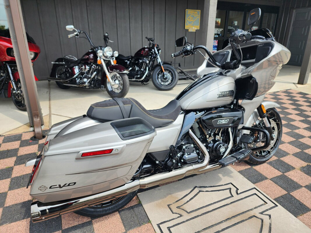 CVO® Road Glide®