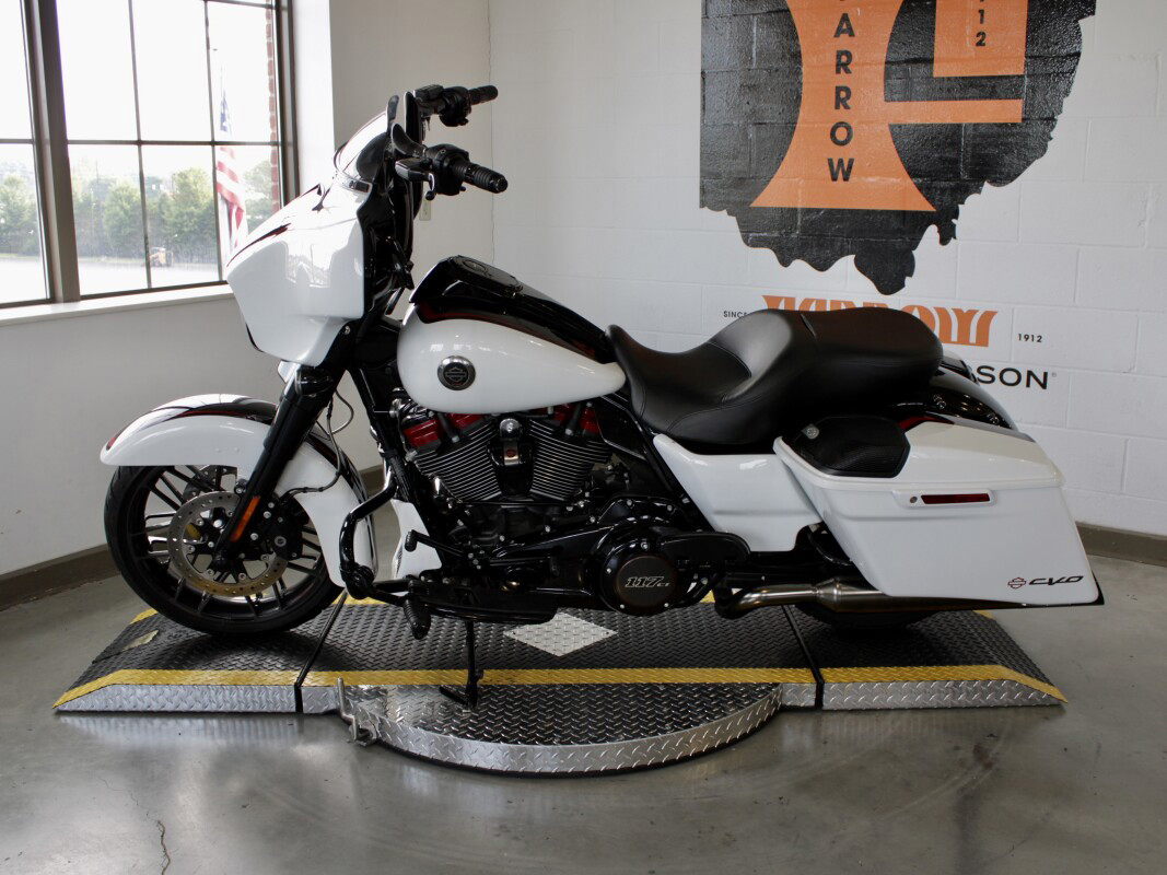 CVO® Street Glide®