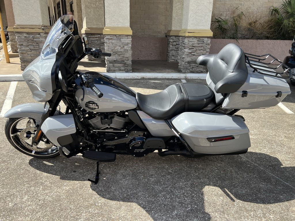Street Glide® Ultra
