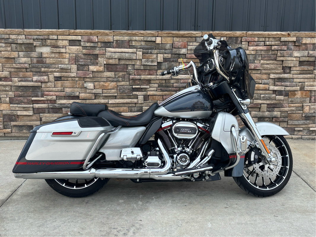 CVO® Street Glide®