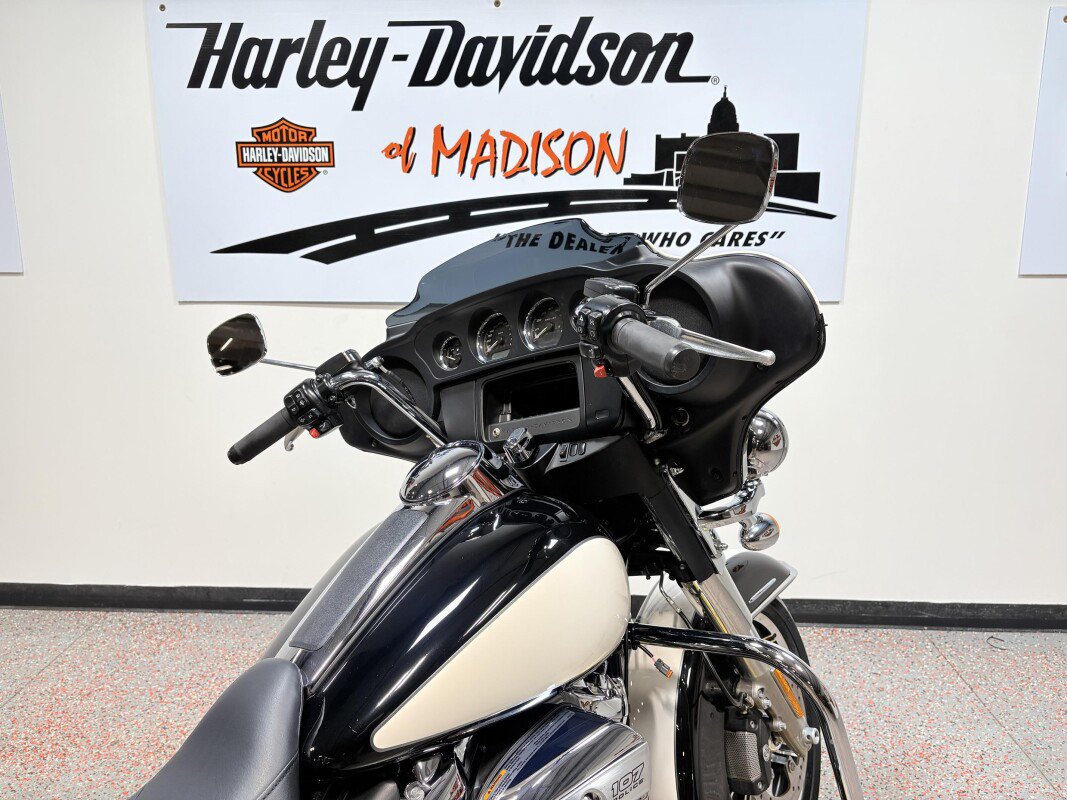 Electra Glide® Police