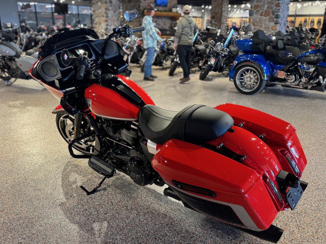 Road Glide®