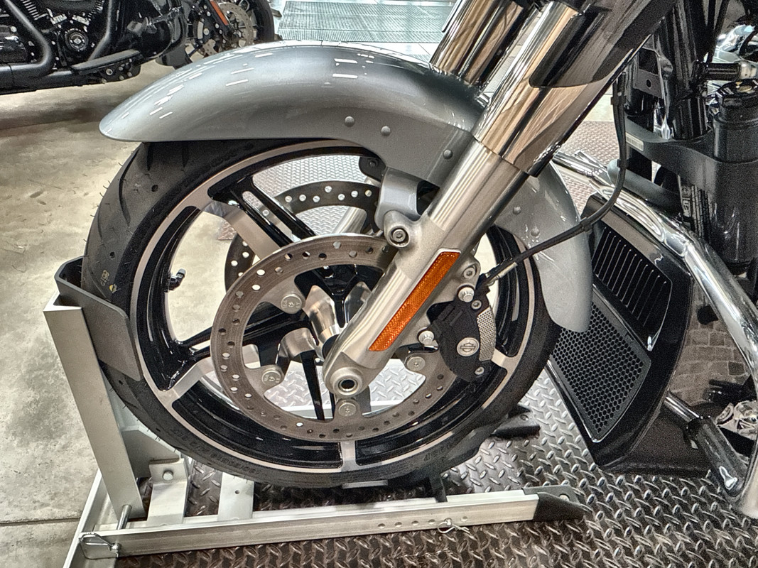 Street Glide®