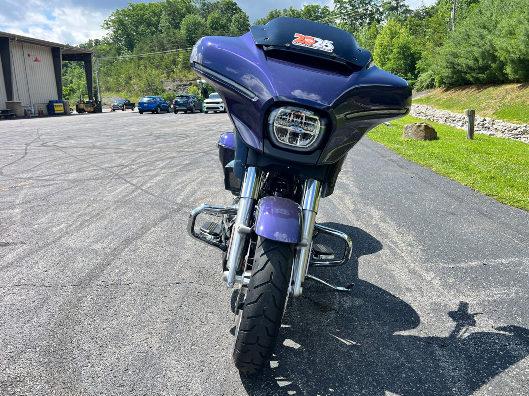 Street Glide®