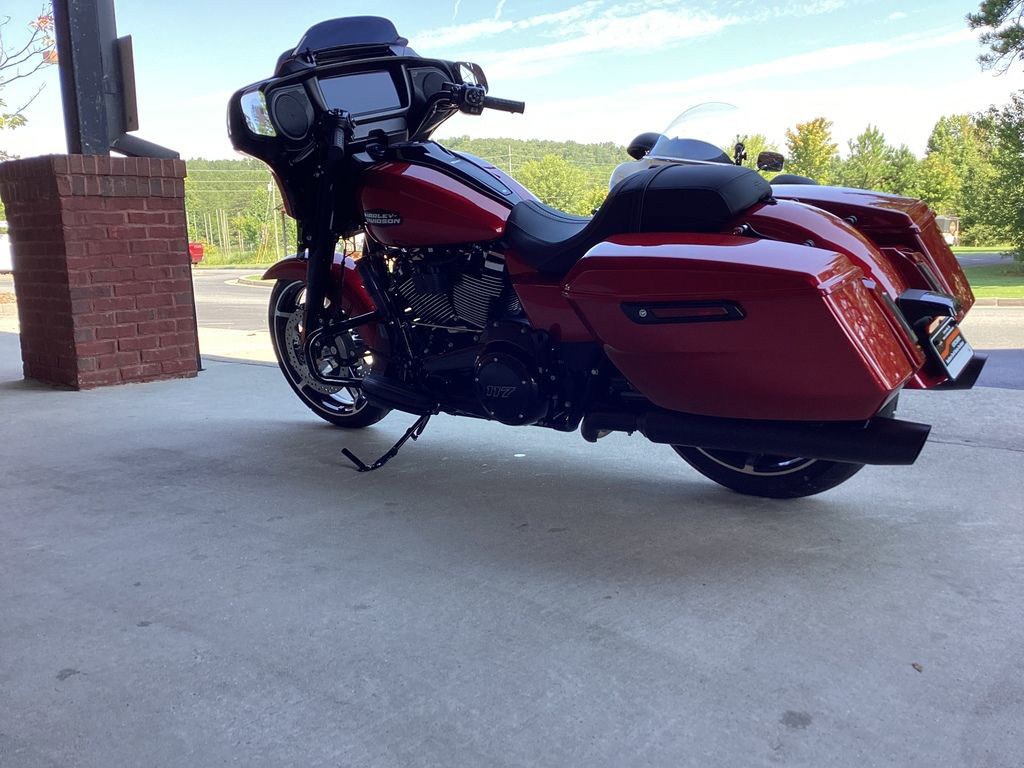 Street Glide®
