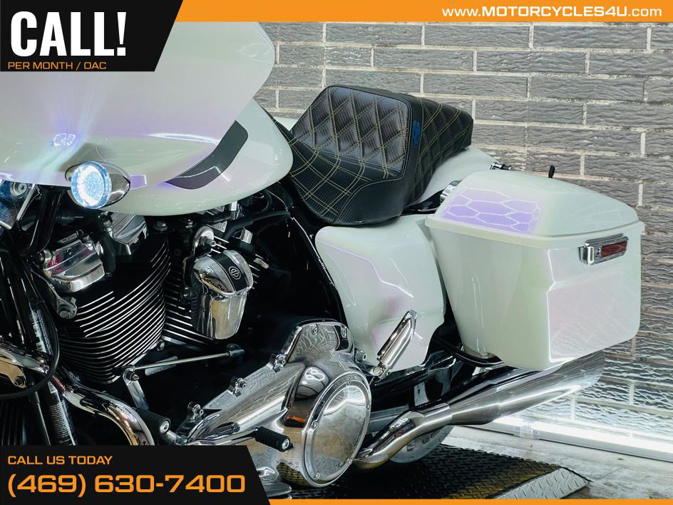 Road Glide®