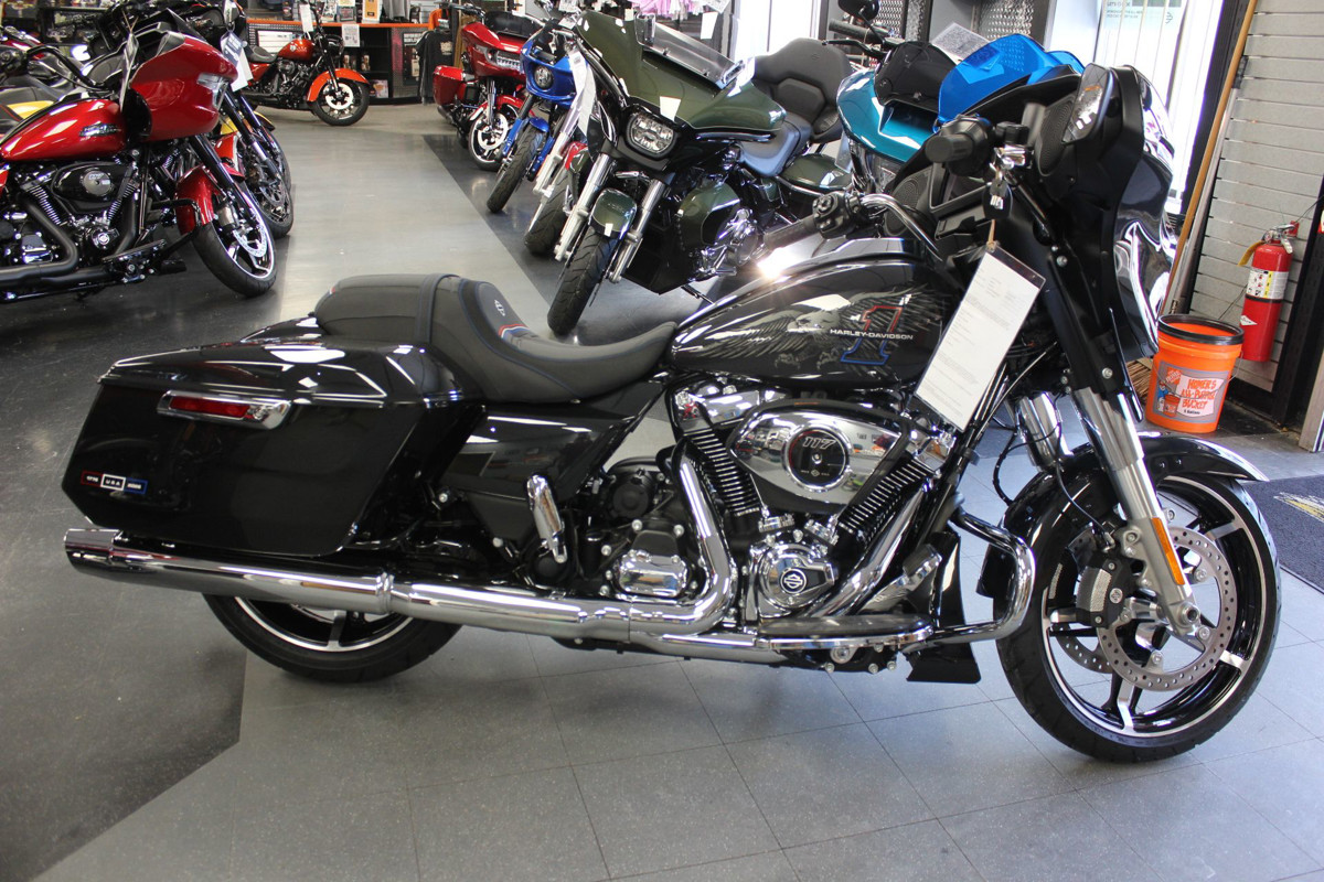 Street Glide®