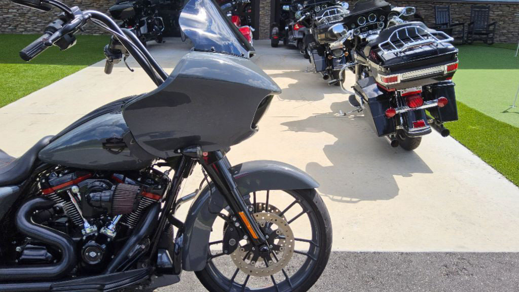 CVO® Road Glide®