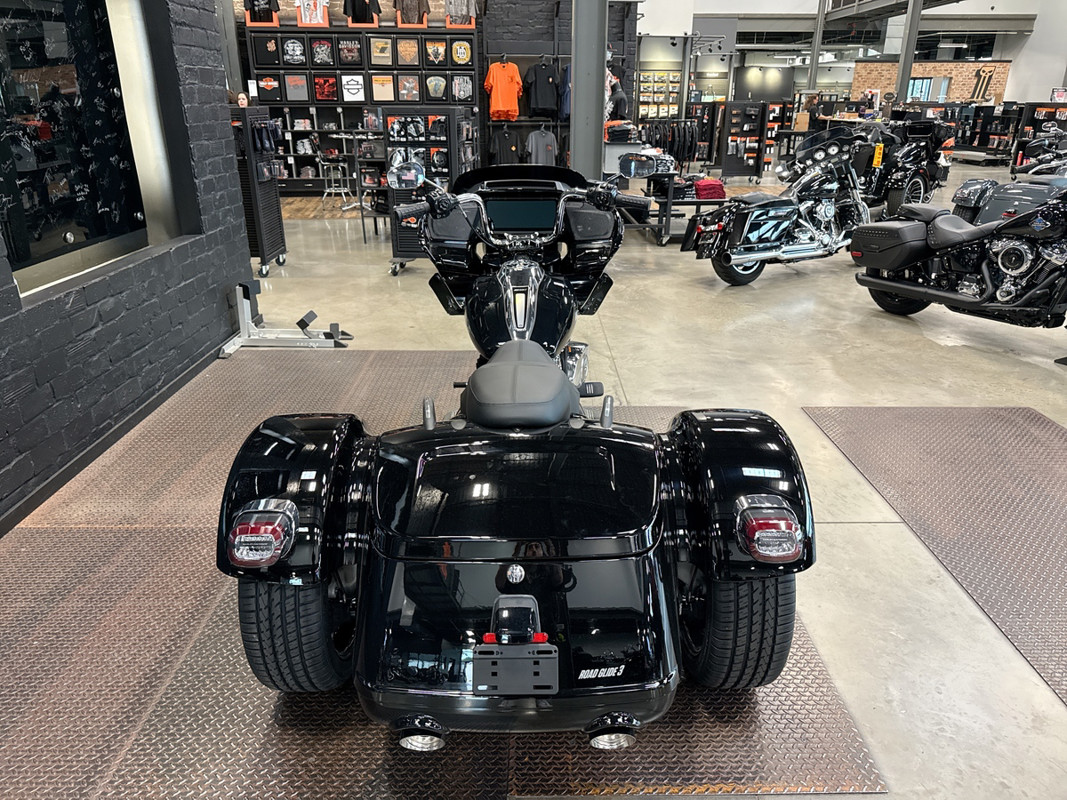 Road Glide® 3