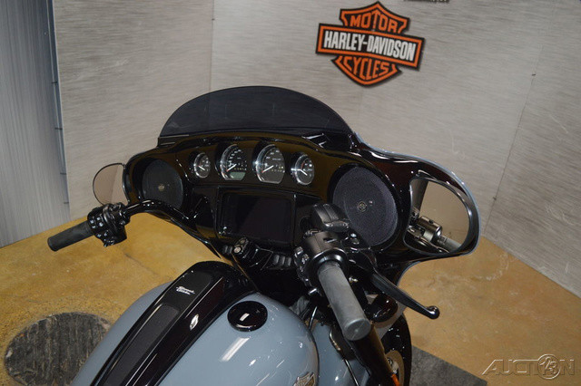 Street Glide® Special