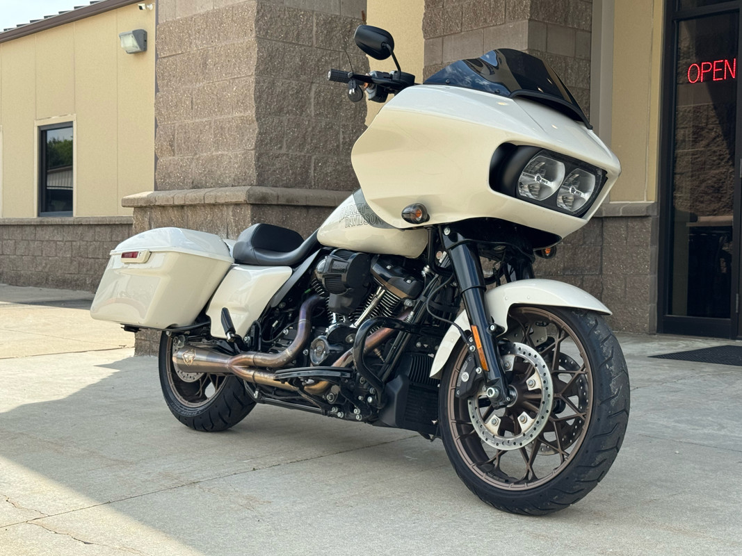 Road Glide® ST
