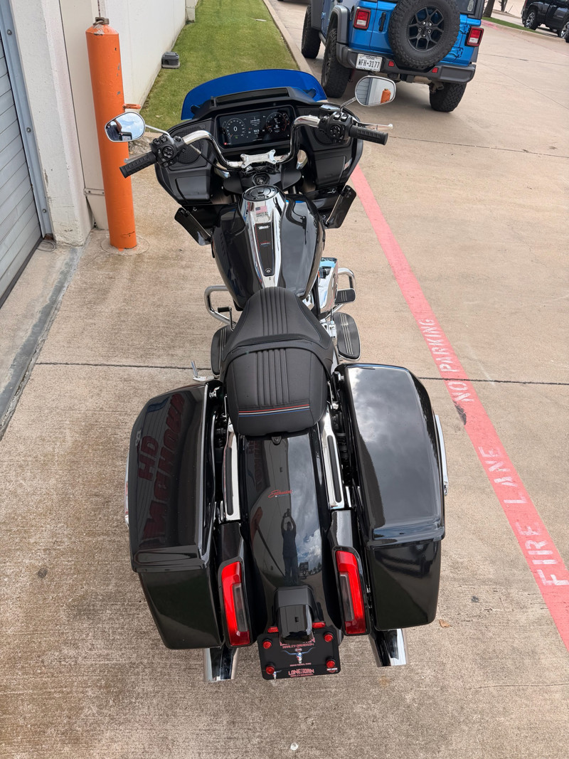Road Glide®