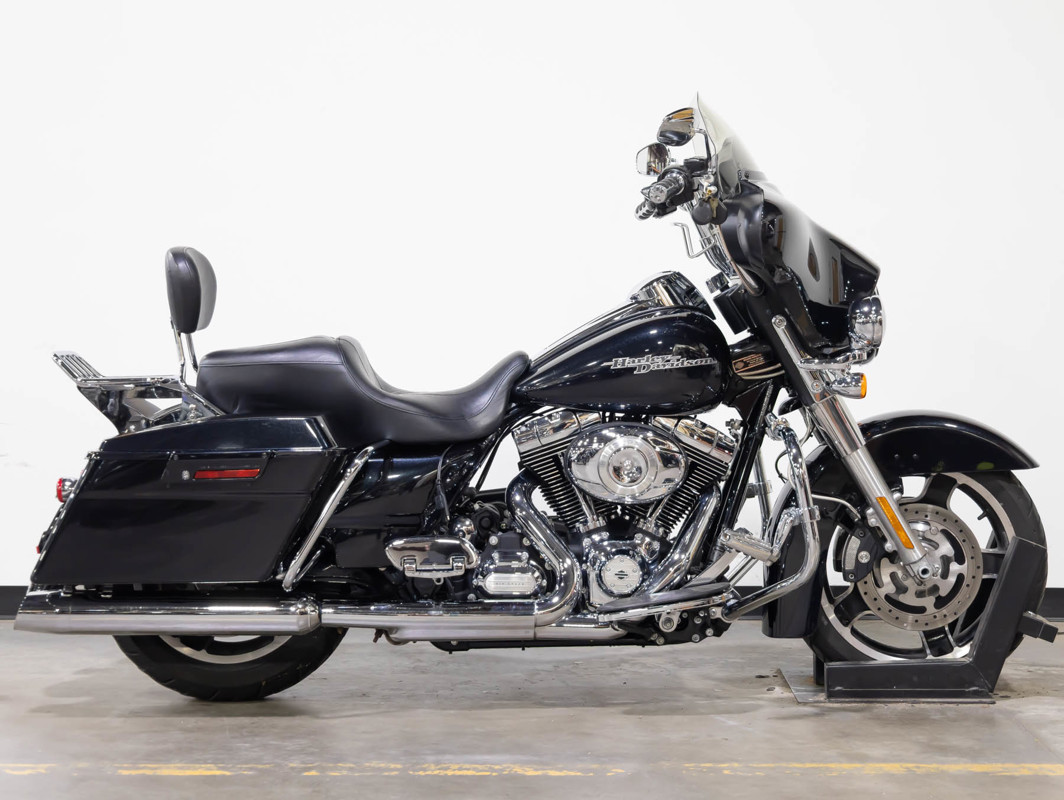 Street Glide®