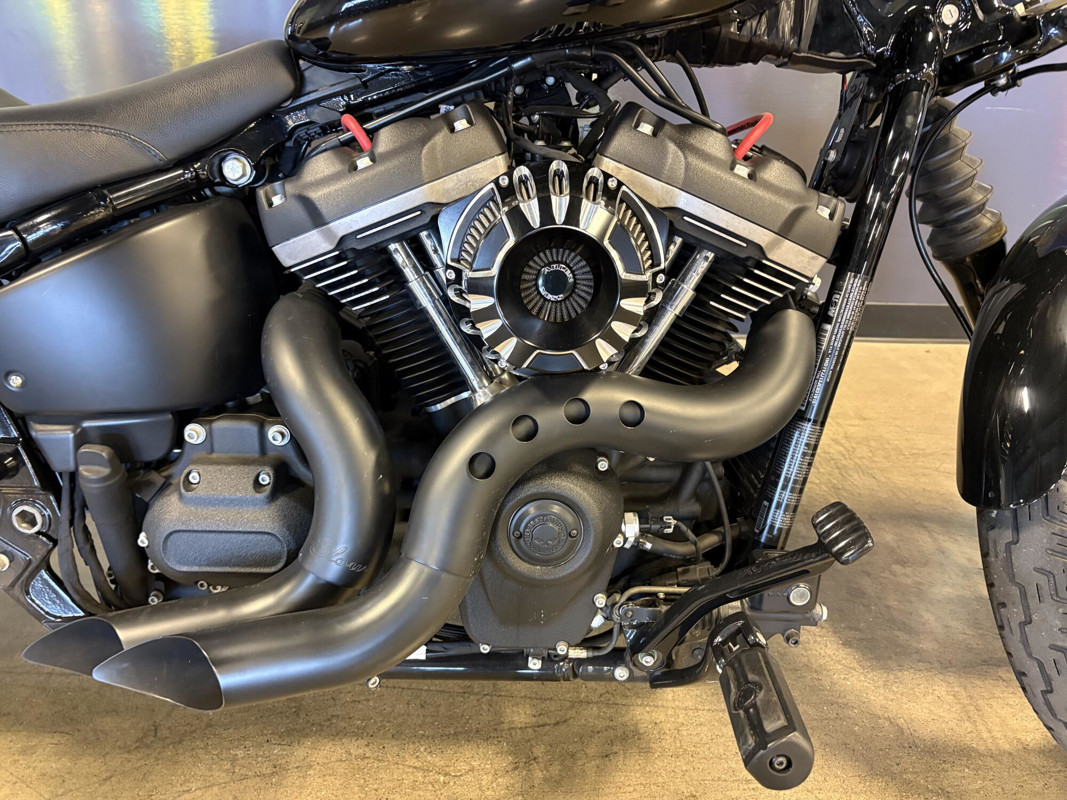 Softail® Street Bob®