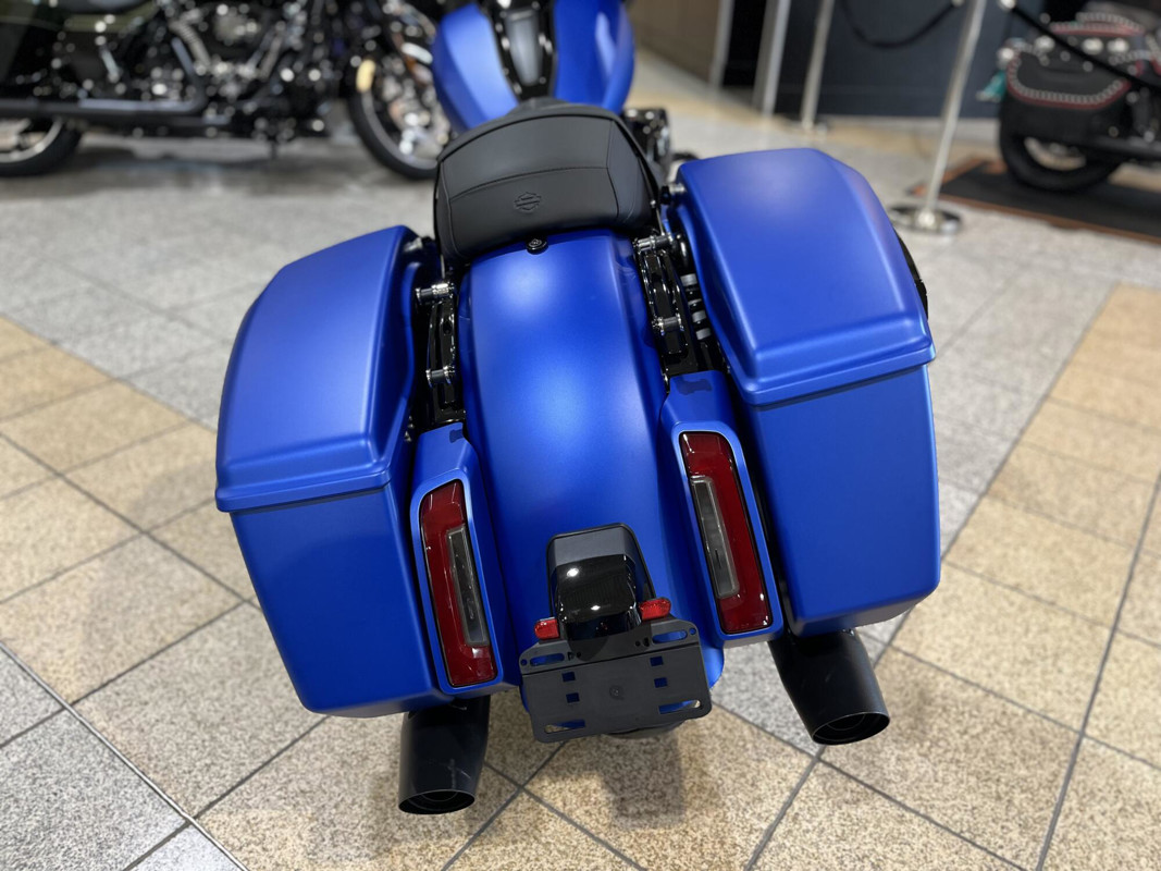 Street Glide®