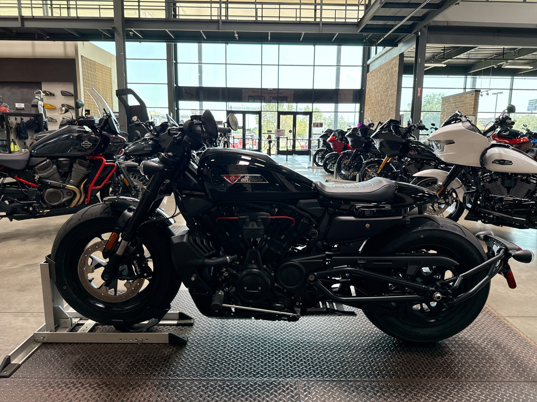 Sportster® S