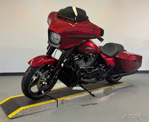 Street Glide®