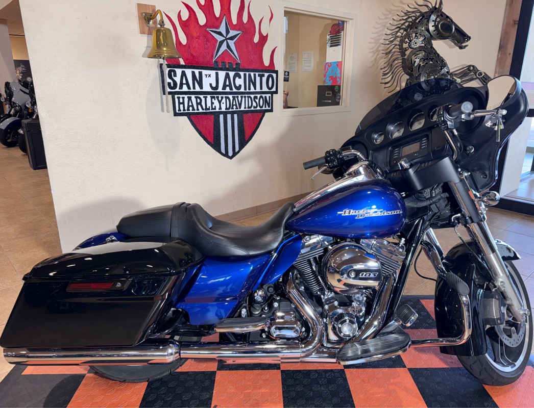 Street Glide®