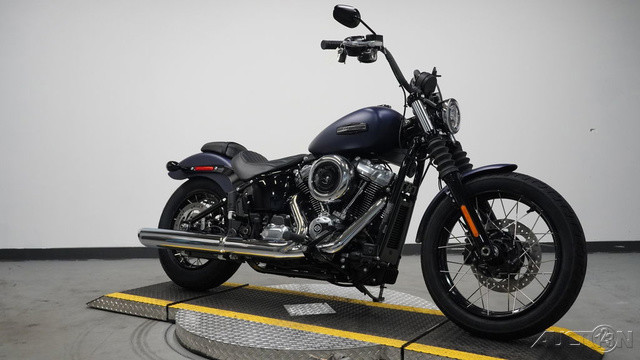 Street Bob®