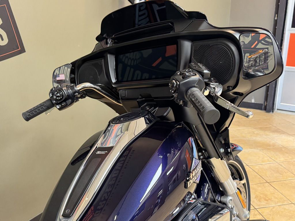 Street Glide®