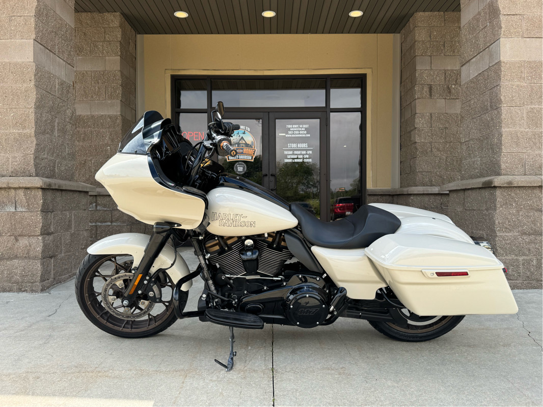Road Glide® ST
