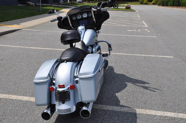 Street Glide®